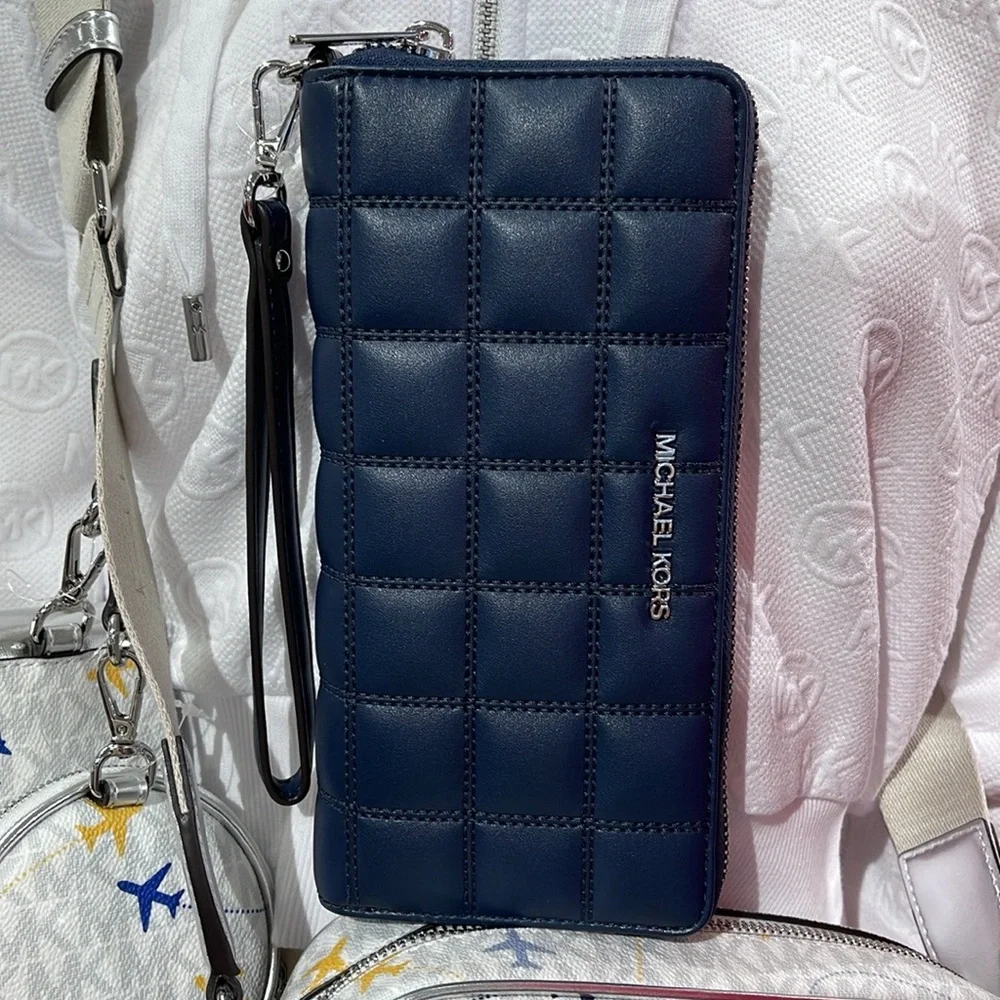 MICHAEL KORS Continental Wristlet Phone Case Wallet Navy NWT